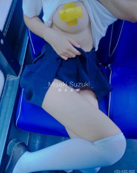 蓝色吸引力