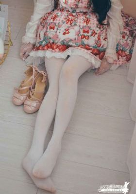 老师美女被吸乳得到大胸动漫