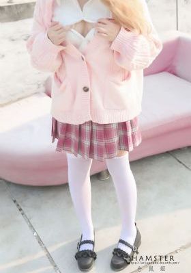 厨房掀开馊了裙子子挺进视频