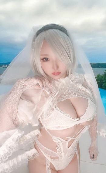 大胸喂奶秘书3p高h