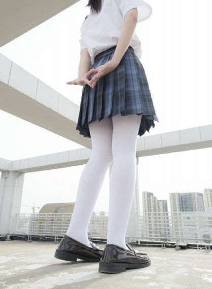 美里麻衣