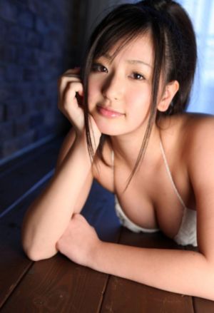 漂亮的女邻居3