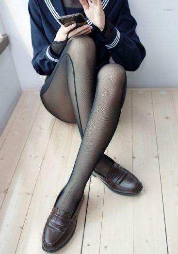 《年轻女医生》在线观看