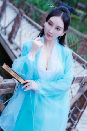动漫老师胸乳动漫