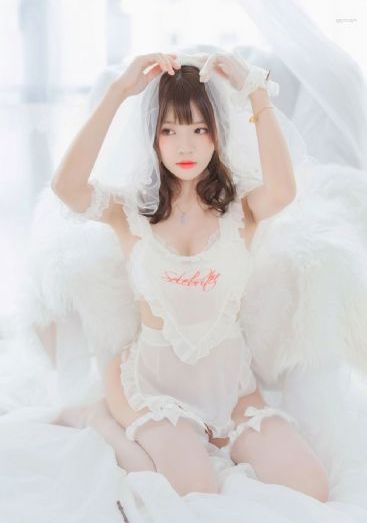 迷人保姆