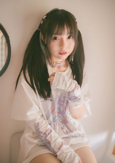 美谷朱里