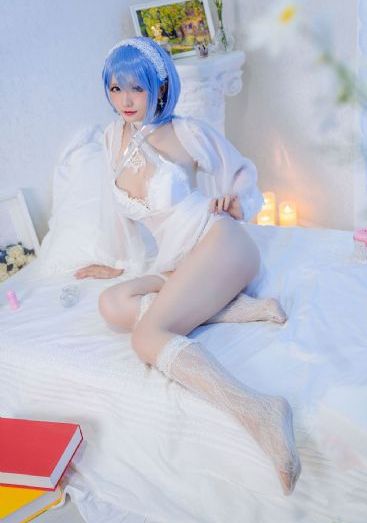 亚洲嫩草