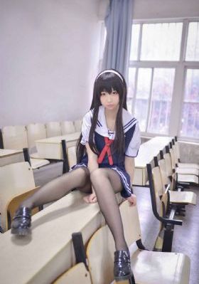 女大学生的沙龙室电影